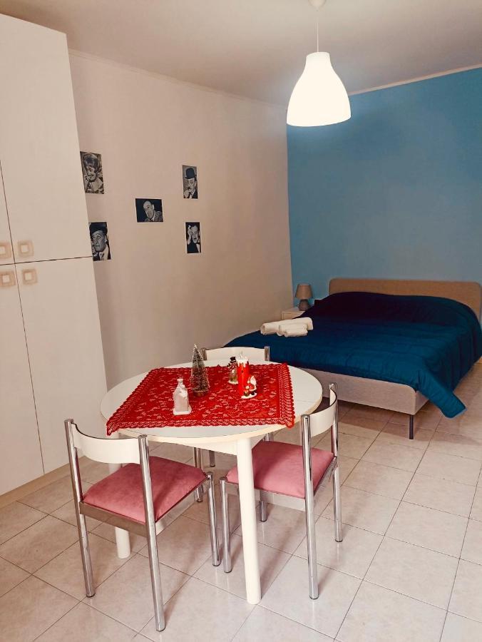 Appartement La Casa Di Re Ferdinando II à Naples Extérieur photo